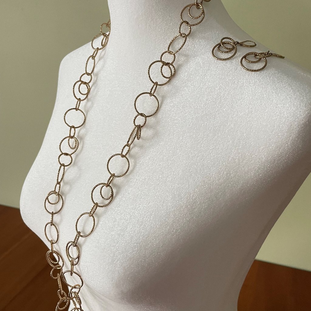 Cute Circles Necklace And Earrings Set (Goldtone)